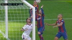 'La Mano de Dios' que intentó Messi en el 1-0 del Barcelona