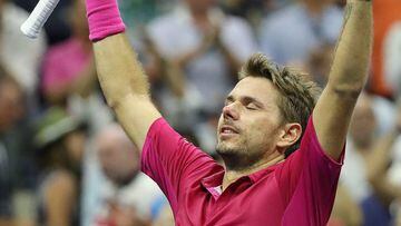 MCX11. Flushing Meadows (United States), 11/09/2016.- Stan Wawrinka of Switzerland reacts after defeating Novak Djokovic of Serbia during the men&#039;s final on the final day of the US Open Tennis Championships at the USTA National Tennis Center in Flush