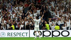 Real Madrid's English midfielder #5 Jude Bellingham celebrates scoring the opening goal during the UEFA Champions League 1st round day 1 group C football match between Real Madrid and Union Berlin at the Santiago Bernabeu stadium in Madrid on September 20, 2023. (Photo by OSCAR DEL POZO / AFP)