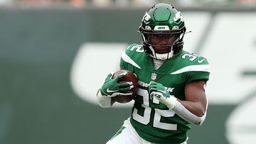 Jets&rsquo; running back Michael Carter might prematurely end his 2021 season after leaving Sunday&#039;s game vs Dolphins with a &ldquo;very mild high-ankle sprain&rdquo;.