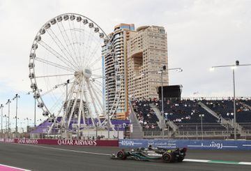 El piloto inglés Lewis Hamilton durante la clasificación para el Gran Premio de Arabia Saudí. 