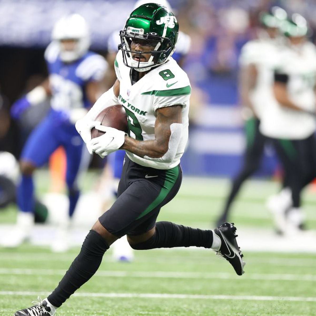 Jets WR Denzel Mims demands trade, agent cites 'only option' 