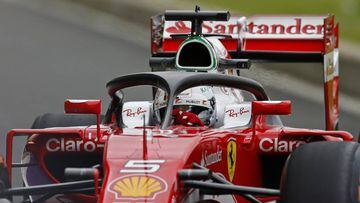 Vettel rueda en el Ferrari con el 'Halo'.