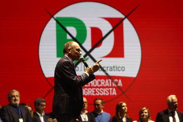ROME, ITALY, SEPTEMBER 23: Italian center-left Democratic Party's leader Enrico Letta speaks during a rally for the closure of the electoral campaign in Rome, Italy, on September 23, 2022, ahead of general elections scheduled on September 25. (Photo by Riccardo De Luca/Anadolu Agency via Getty Images)