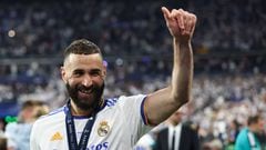 PARIS, FRANCE - MAY 28: Karim Benzema of Real Madrid celebrates during the UEFA Champions League final match between Liverpool FC and Real Madrid at Stade de France on May 28, 2022 in Paris, France. (Photo by Marc Atkins/Getty Images)