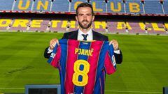 15/09/2020 El nuevo jugador del FC Barcelona, el bosnio Miralem Pjanic, en su presentaci&oacute;n en el Camp Nou DEPORTES FC BARCELONA 