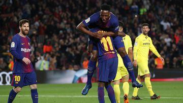 Yerry Mina celebrando el quinto gol del Barcelona ante el Villarreal