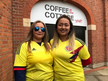 Hinchas de Colombia en el Craven Cottage de Londres para apoyar a su Selección ante Australia