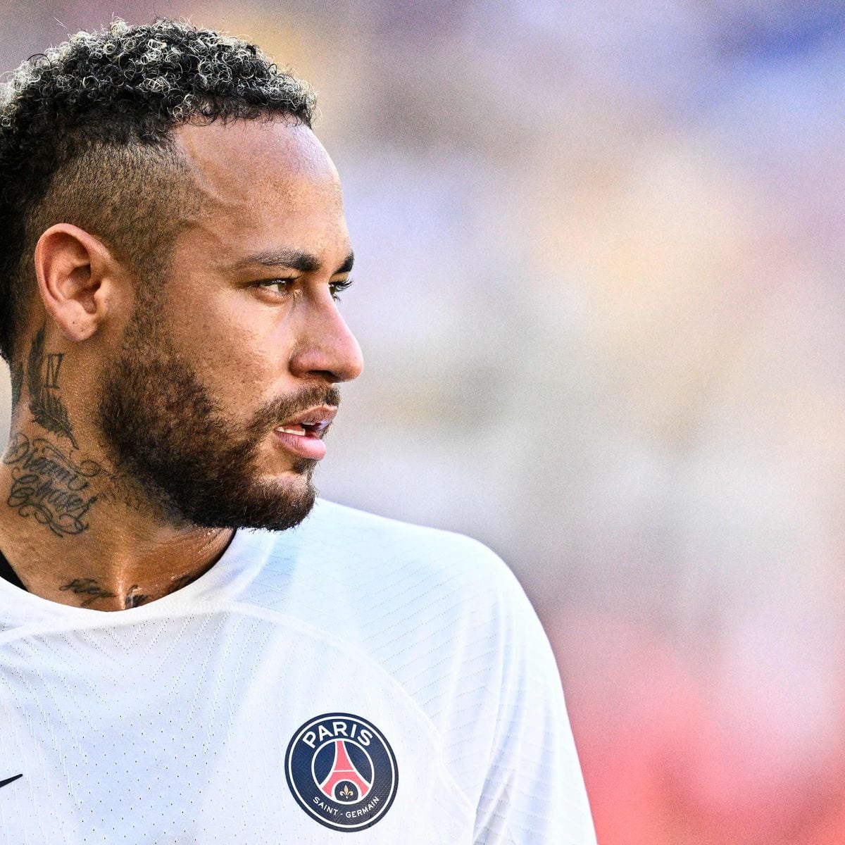 As Neymar Heads for Saudi Arabia, Paris Saint-Germain's Superteam Project  Collapses - WSJ