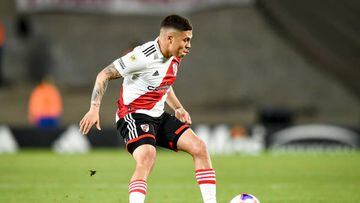 BUENOS AIRES, ARGENTINA - SEPTEMBER 24: Juan Fernando Quintero of River Plate kicks the ball during a match between River Plate and Talleres as part of Liga Profesional 2022 at at Estadio Mas Monumental Antonio Vespucio Liberti on September 24, 2022 in Buenos Aires, Argentina. (Photo by Marcelo Endelli/Getty Images)