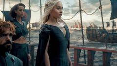 Daenerys Targaryen con Tyrion Lannister, Juego de Tronos.