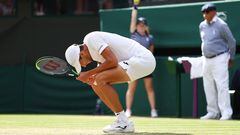 Tennis - Wimbledon - All England Lawn Tennis and Croquet Club, London, Britain - July 9, 2023 Colombia's Daniel Elahi Galan reacts during his fourth round match against Italy's Jannik Sinner REUTERS/Toby Melville