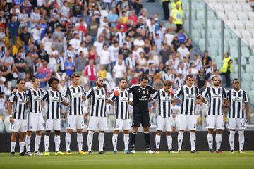 Minute's silence before the Serie A game between Juventus and Cagliari in Turín.