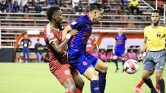 El conjunto guatemalteco goleó a Atlético Vega Real en el partido de ida de la ronda preliminar y tiene pie y medio en la siguiente fase.