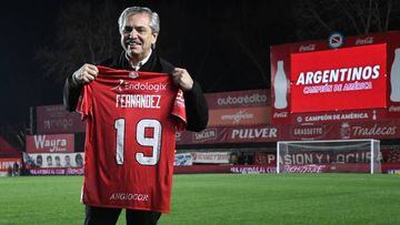 Alberto Fernández calificó de “poco transparente” al fútbol argentino