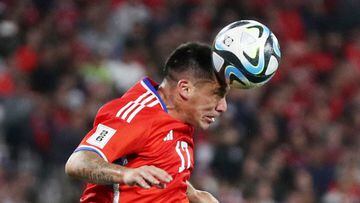 Soccer Football - World Cup - South American Qualifiers - Chile v Peru - Estadio Monumental, Santiago, Chile - October 12, 2023 Chile's Gary Medel in action REUTERS/Ivan Alvarado