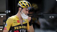 El ciclista neerlandés Tom Dumoulin, antes de tomar la salida en la segunda etapa del Tour de Francia 2020.