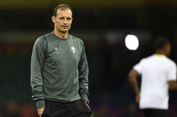 Allegri oversees Juventus' training session at the National Stadium of Wales on Friday.
