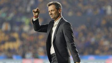Reports from Mexico claim Tigres manager Diego Cocca has already held talks over becoming the new Mexican national team coach.