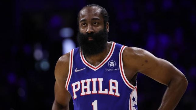 James Harden expected to stay with Sixers after opting out of player option