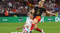 England's defender Rachel Daly (L) tackles Belgium's striker Elena Dhont (R) during the Women's International friendly football match between England and Belgium at Molineux Stadium in Wolverhampton, central England on June 16, 2022. (Photo by Geoff Caddick / AFP)