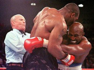 Uno de los momentos que marcó la carrera de Tyson ocurrió el 28 de junio de 1997 en la revancha ante Holyfield, quien recibió una mordida en la oreja por parte de Mike. 