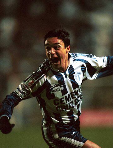 El llamado ‘Hueso’ fue clave para que Pachuca lograra su primer título, al anotar el gol del campeonato en el Invierno 99. Su olfato goleador también los presumió con Puebla, Pumas, Monarcas y Jaguares.