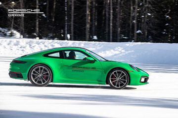 Porsche Ice Experience: el viaje para aprender a manejar autos deportivos en nieve, que se planea desde la primavera