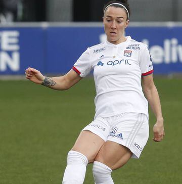 Lucy Bronze in action for Olympique Lyonnais against Dijon FCO