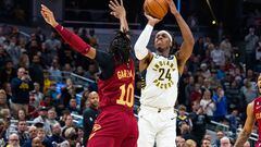 2020 NBA Three-Point Contest champion Buddy Hield flashed his competition-winning form in record-setting fashion in Thursday’s Pacers-Cavaliers matchup.