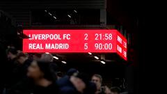 El marcador de Anfield refleja la victoria por 2-5 del Real Madrid ante el Liverpool.