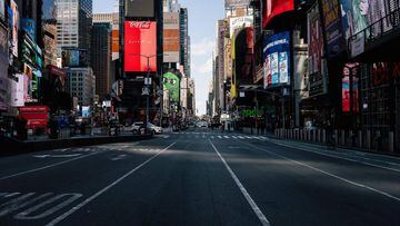 New York (United States), 22/04/2020.- An empty view of Times Square in New York, New York, USA, 22 April 2020. Restrictions requiring the shut down of all non-essential businesses are currently in place around the United States to stop the spread of the 