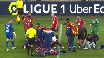 Umtiti fue sustituido en el Lille-Reims por una posible conmoción cerebral