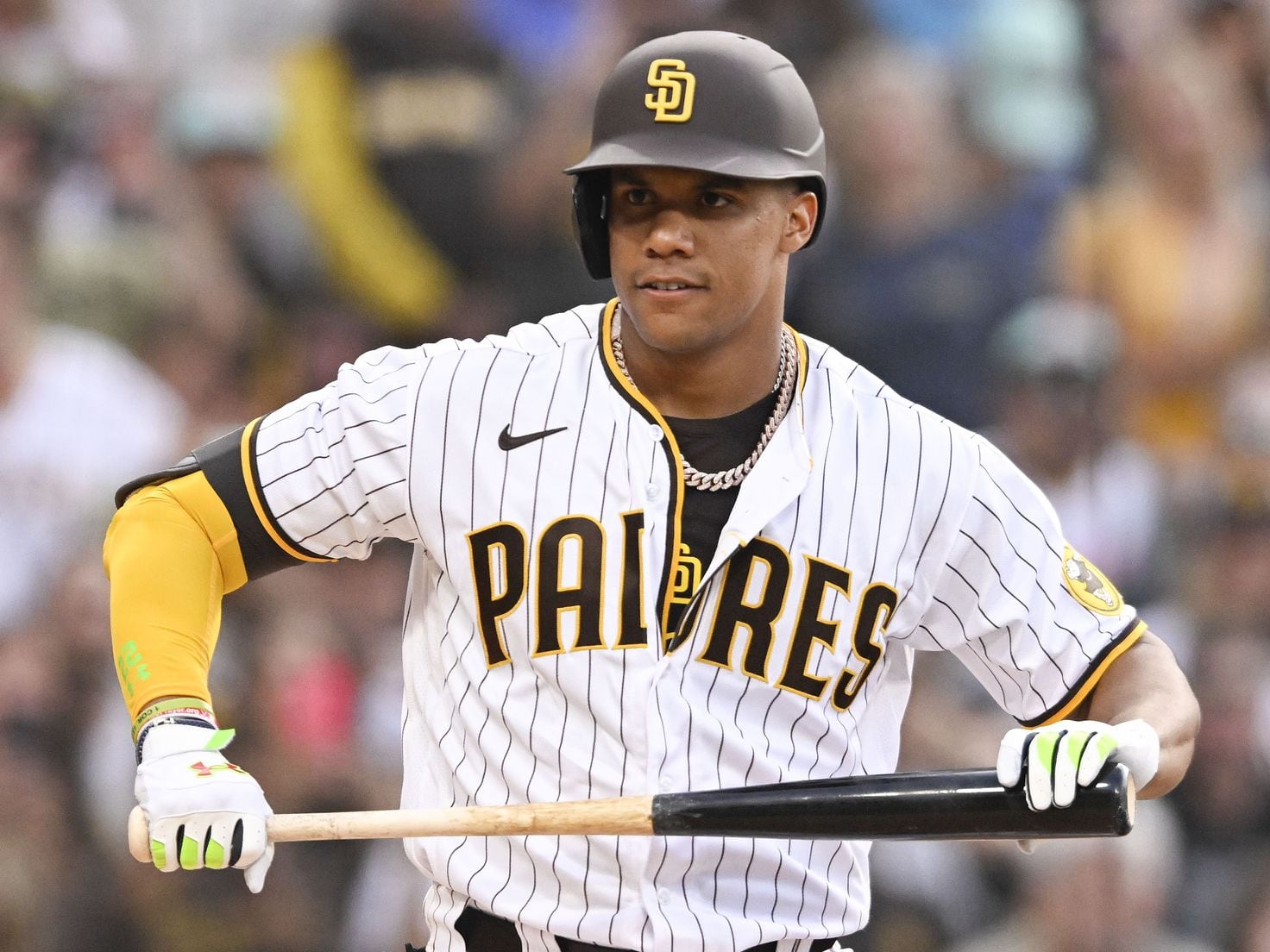 MLB trade rumors: Padres could be tempted to sell Juan Soto