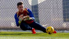 It has been reported that Barcelona’s goalkeeper, Marc-Andre Ter Stegen, has received a significant offer to play in Saudi Arabia.
