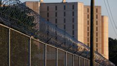 Así es la infame prisión de Fulton donde arrestarán Donald Trump
