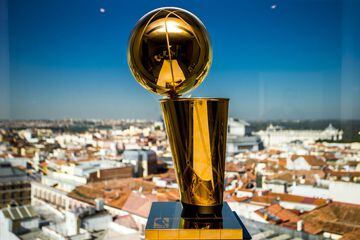 The Larry O'Brien trophy checking out the Madrid rooftops.