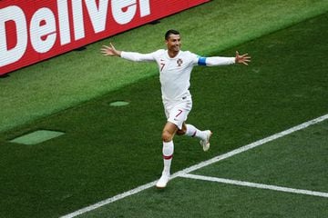 Portugal 1-0 Marruecos | Un gran cabezazo de Cristiano Ronaldo abrió el marcador en el Luzhniki.

