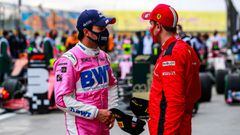 Sergio P&eacute;rez y Sebastian Vettel charlan en Turqu&iacute;a. F1 2020. 
