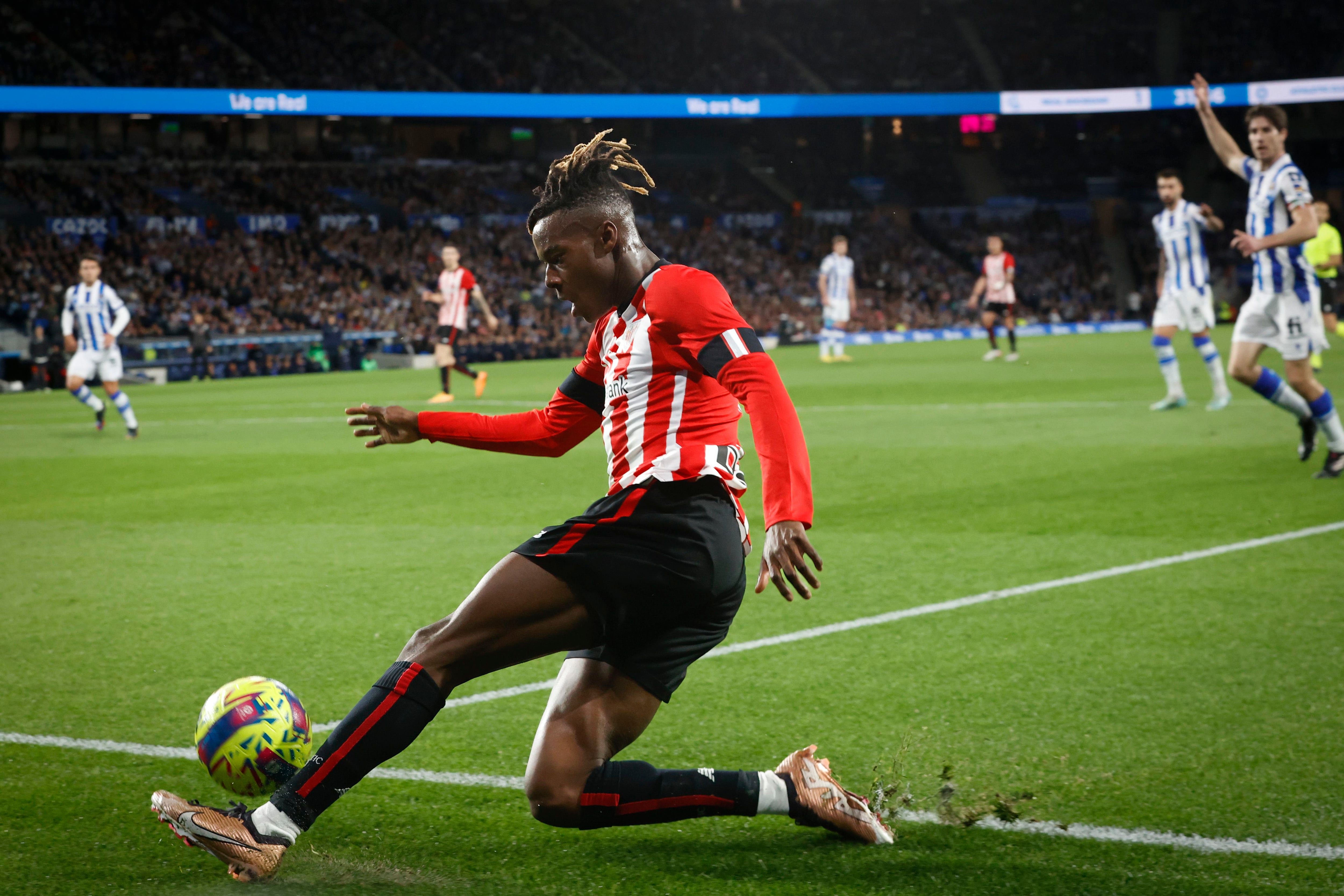 Nico Williams durante un encuentro con el Athletic.