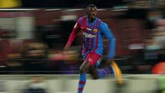 FILE PHOTO: Soccer Football - Barcelona&#039;s Ousmane Dembele in action against Elche in LaLiga - Camp Nou, Barcelona, Spain - December 18, 2021  REUTERS/Albert Gea/File Photo