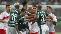 El delantero peruano no se escondi&oacute; tras la derrota de Internacional en campo de Palmeiras y carg&oacute; contra el colegiado a pie de campo.