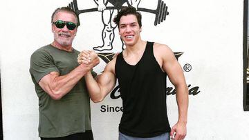 El hijo de Schwarzenegger le felicita su cumpleaños con una foto 'de gimnasio'