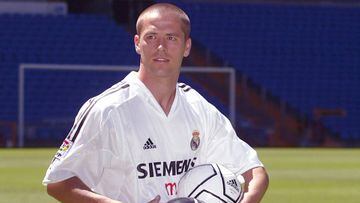 Michael Owen, en su presentaci&oacute;n como jugador del Real Madrid en 2004.