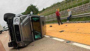 Maitland-Niles sufre un grave accidente al volcar su Mercedes clase G