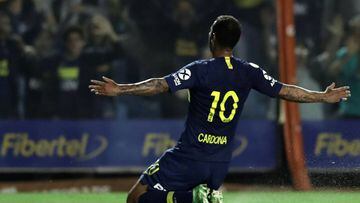 Edwin Cardona celebrando un gol con Boca Juniors ante Tigre por Superliga Argentina
