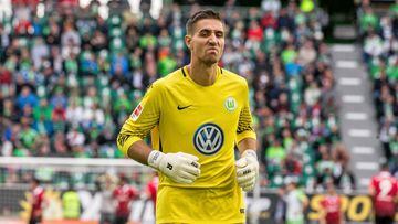 Wolfsburg | 26 yr. old. The Catalan side are looking for a replacement for Cillessen who is expected to depart next summer. The Belgian stopper is currently valued at 6 million euro.