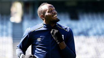 Thirty-one-year-old eight-time Olympic champion Usain Bolt trains for the first time for the A-League football club Central Coast Mariners in Gosford on August 21, 2018. (Photo by PETER LORIMER / AFP) / --IMAGE RESTRICTED TO EDITORIAL USE - STRICTLY NO COMMERCIAL USE--