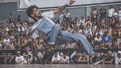Un BBoy baila durante la competici&oacute;n de break dance de O Marisqui&ntilde;o 2019, el festival de referencia de la cultura urbana y los deportes de acci&oacute;n que se celebra en Vigo.
