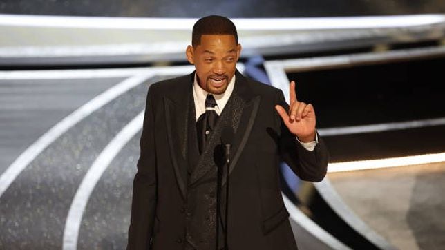 Will Smith justifica golpear a Chris Rock: “El amor te hace hacer locuras”